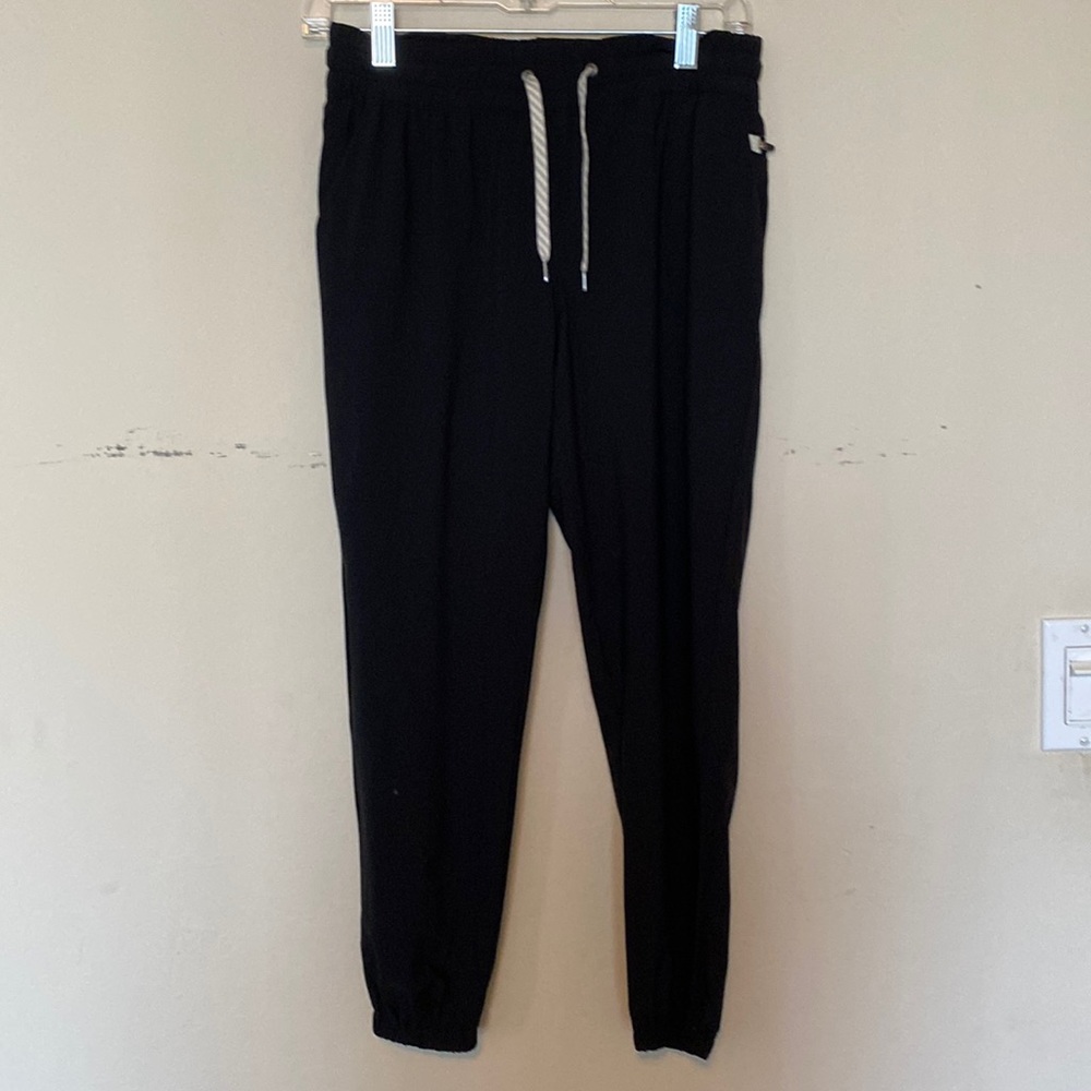Vuori Woven Jogger